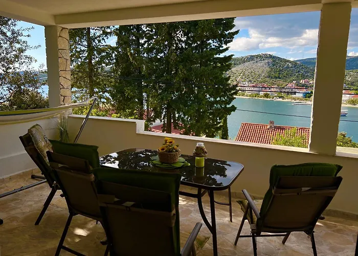 Abi * 希杰·弗朗吉卡